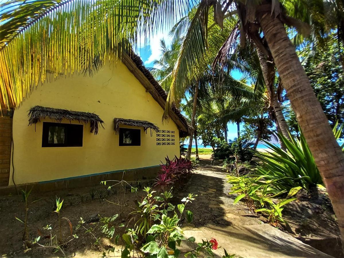 Moheli Laka Lodge Nioumachoua Exteriör bild