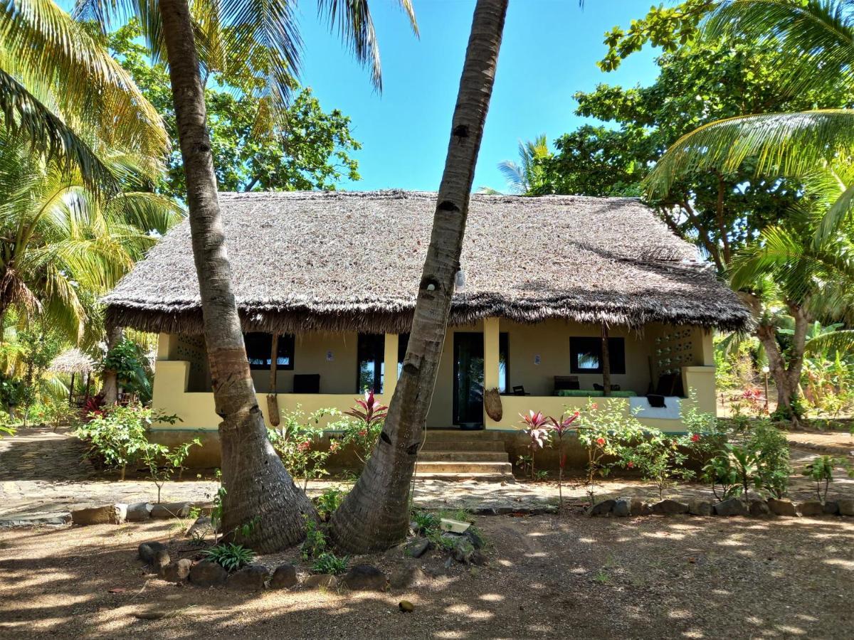 Moheli Laka Lodge Nioumachoua Exteriör bild
